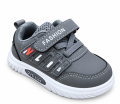 New born casual sneakers