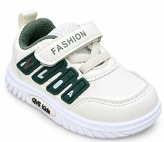 New born casual sneakers