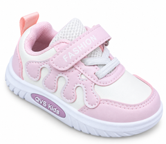 New born casual sneakers